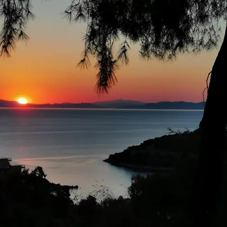 Saronikos Residences * Sofikón
