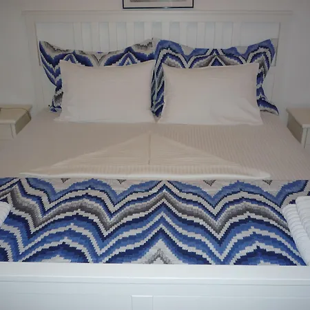 Saronikos Residences *